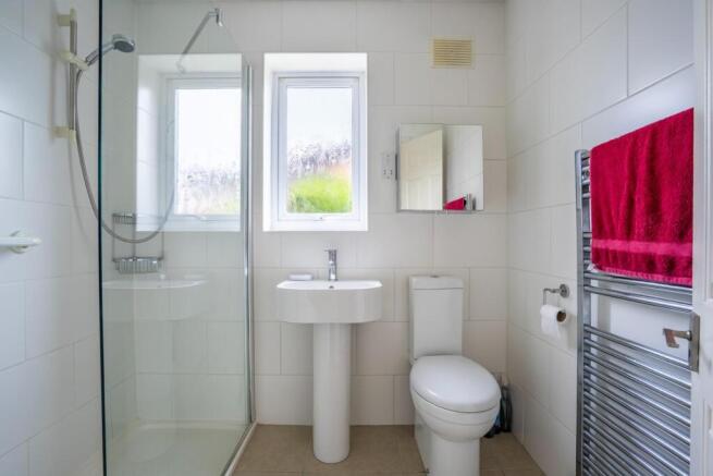 2 bed Semi-Detached Bungalow for sale Image 10