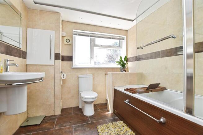 3 bed Cottage for sale Image 8