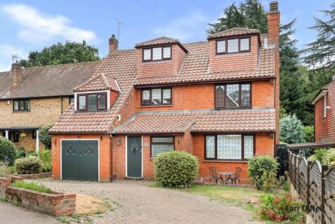 Ardmore Lane, Buckhurst Hill, IG9
