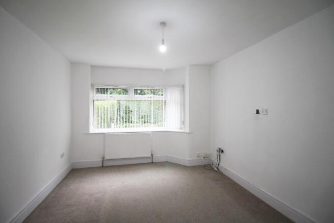 3 bed Semi-Detached to rent Image 9