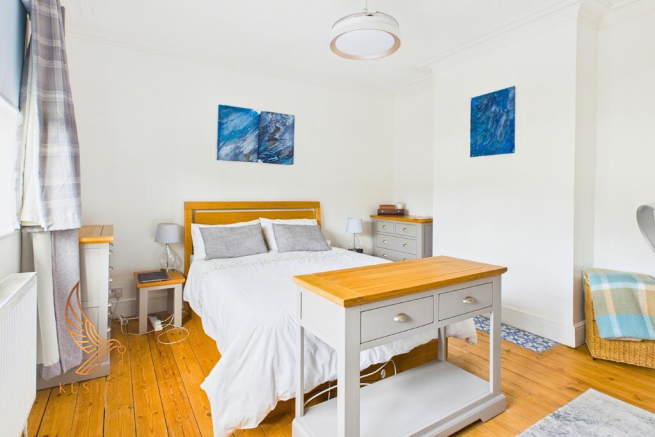 4 bed Semi-Detached for sale Image 12