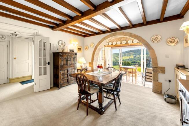 4 bed Detached for sale Image 6