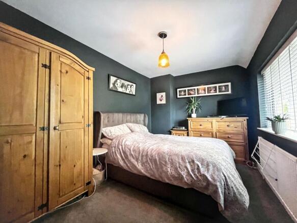 3 bed Terraced for sale Image 11