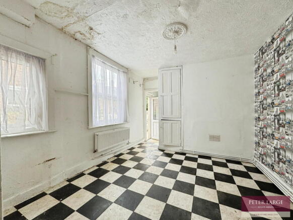 25 Grange Road, Rhyl, LL18 4RD photo 4