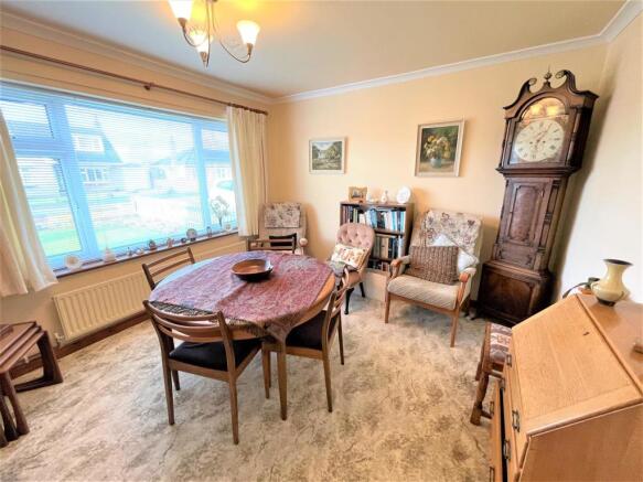 BEDROOM THREE / DINING ROOM :