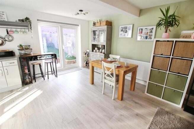 Open Plan Lounge/Diner