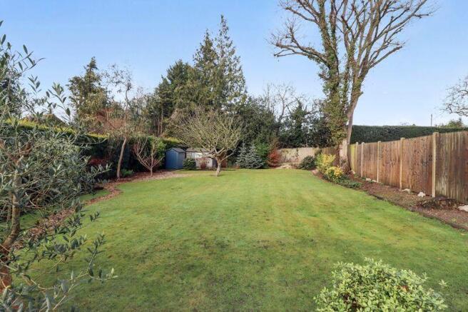 Kennel Lane, Windlesham photo 2