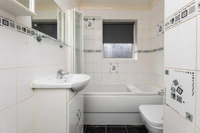 2 bed Terraced for sale Image 9
