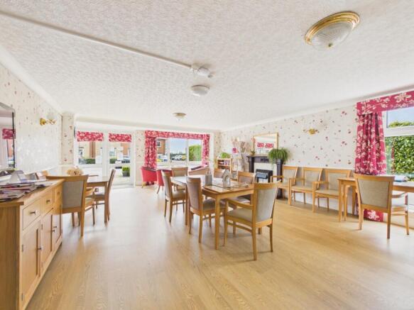 2 bed Apartment for sale Image 7