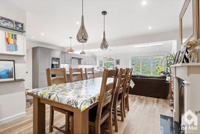 Vineries Close, Leckhampton, Cheltenham, Gloucestershire, GL53 photo 4