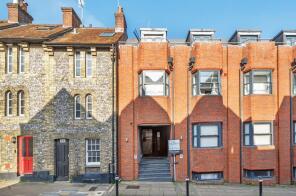 Flat 1, 2 5 Aquitaine House, St Clement Street, Winchester SO23 9DB