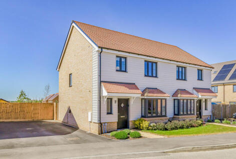 Jackdaw Way, Kennett