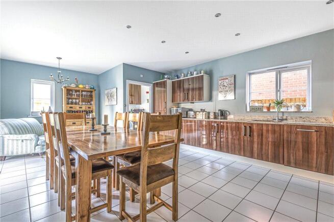 Kitchen/Breakfast