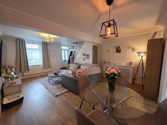 Lounge / Dining Room