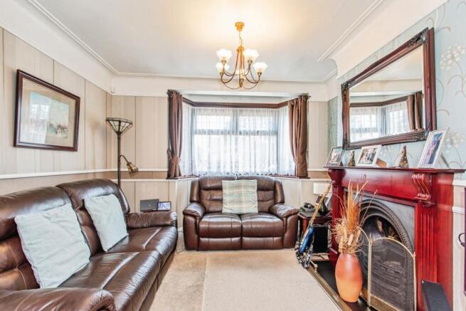 St. Lukes Road, Southend-on-Sea, Essex, SS2 photo 2