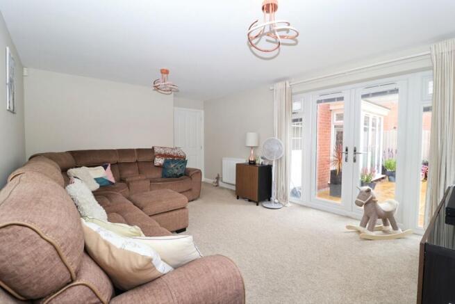 4 bed Detached for sale Image 5