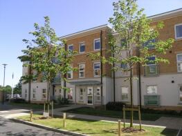 11, Austen Court, Highbury Drive, Leatherhead KT22 7UW