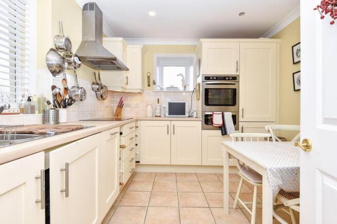 Kitchen/breakf...