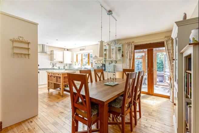 Charlton Lane, Cheltenham, Gloucestershire, GL53 photo 4