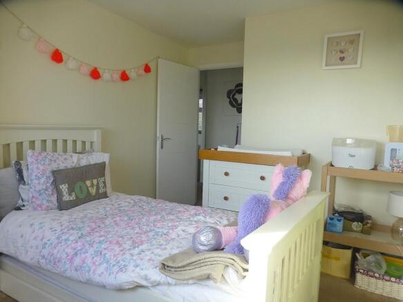 BEDROOM 2