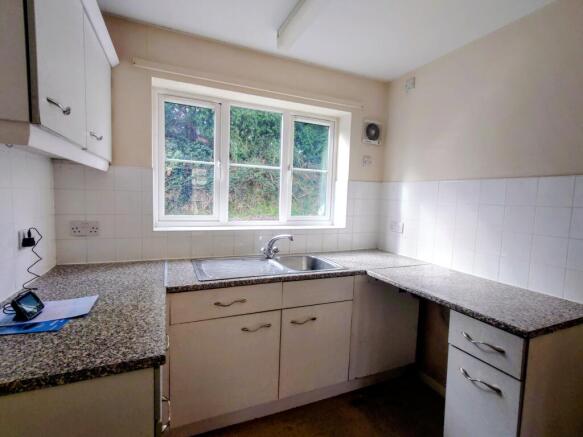 17 Phelps Mill Close, Dursley, Gloucestershire GL11 4GA photo 5