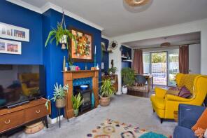 43, Firs Close, Folkestone CT19 4HZ