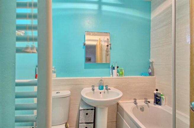 Bathroom.jpg