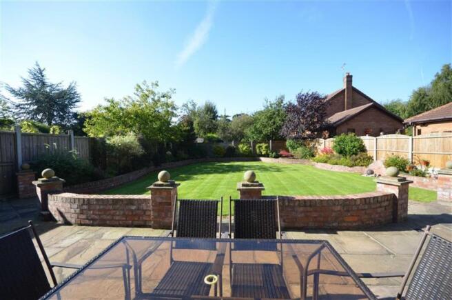 Feature Rear Garden