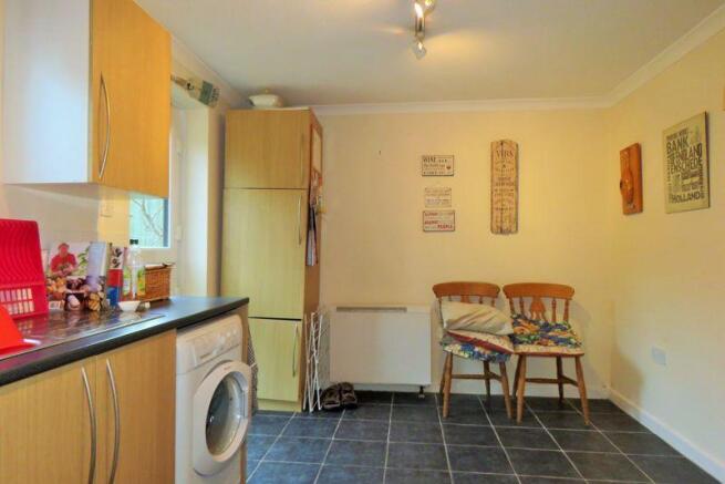 Kitchen / Dini...