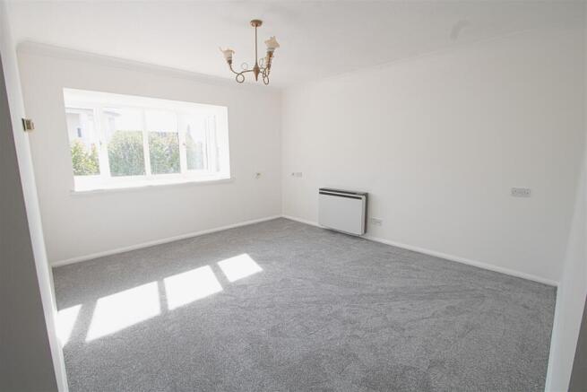 lounge new 2.jpg