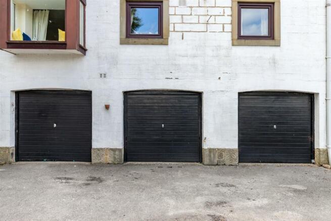 Garage.jpg