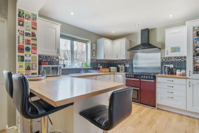 Fitted Kitchen