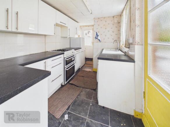 CAM02600G0-PR0742-STILL012.jpg