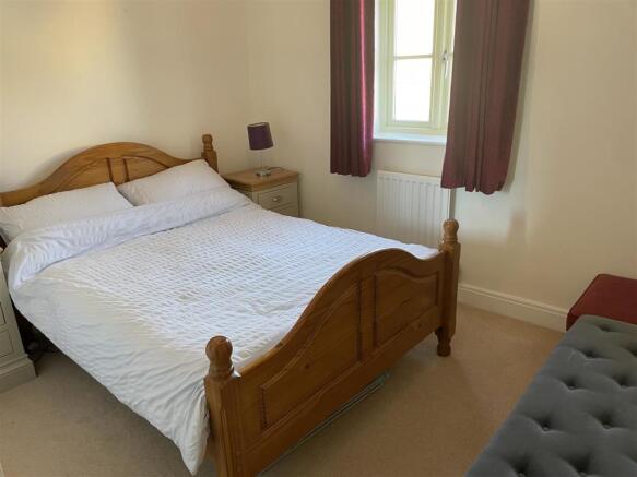 Bedroom 2.JPG