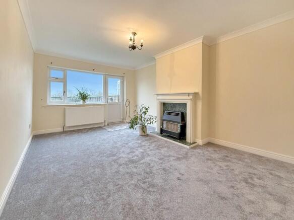 2 bed Semi-Detached Bungalow for sale Image 5