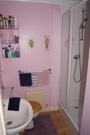 Main En-Suite