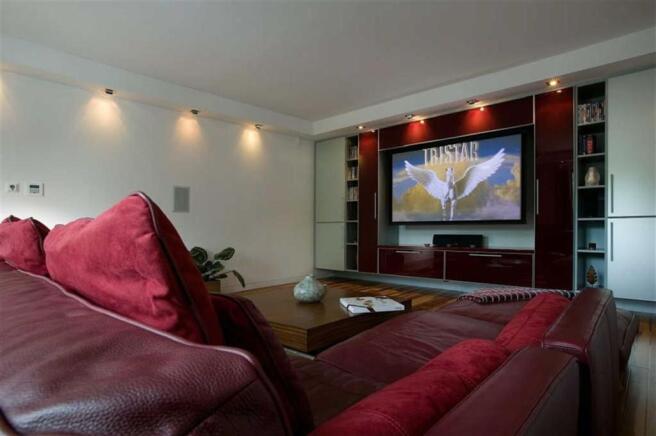 CINEMA ROOM
