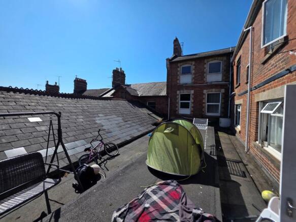 Flat 3, 25 Walnut Road, Torquay, Torbay, TQ2 6HP photo 5