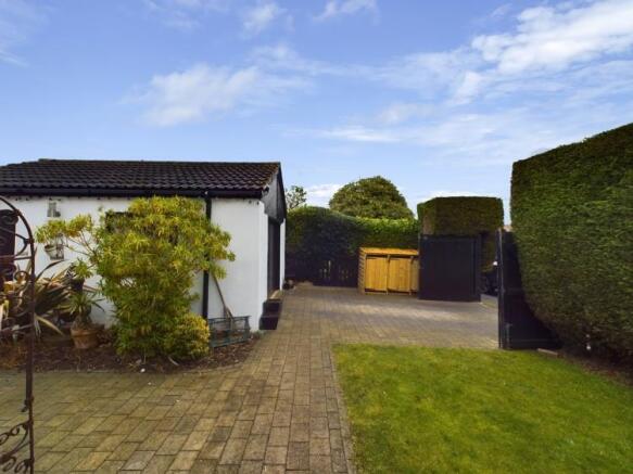 3 bed Semi-Detached for sale Image 7