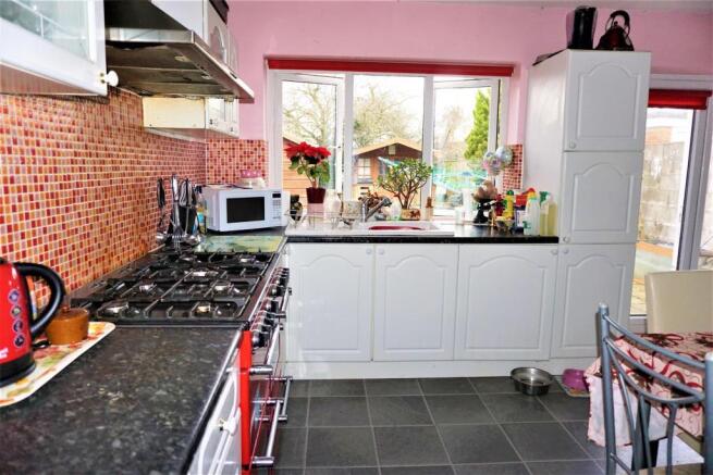 Kitchen/Breakfast Room