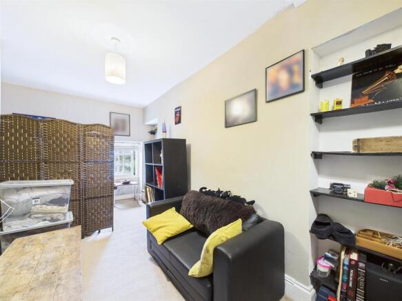 2 bed Terraced for sale Image 8