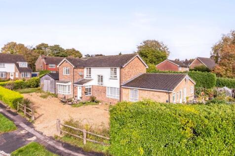 Swift Close, Crowborough, TN6