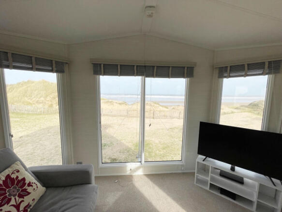 2 bed Caravan for sale Image 3