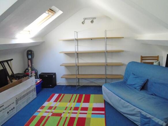 Photo 8