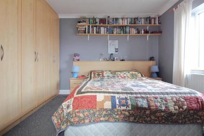 Bed 1 a EH.jpg