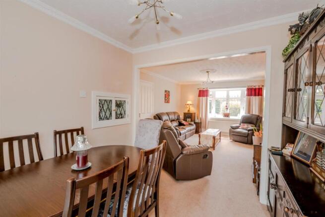 Kensington Place, Cannock, WS12?3XU (4 of 39).jpg