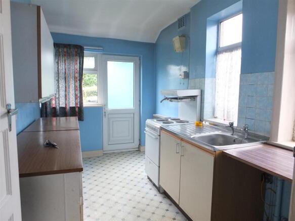 Kitchen: