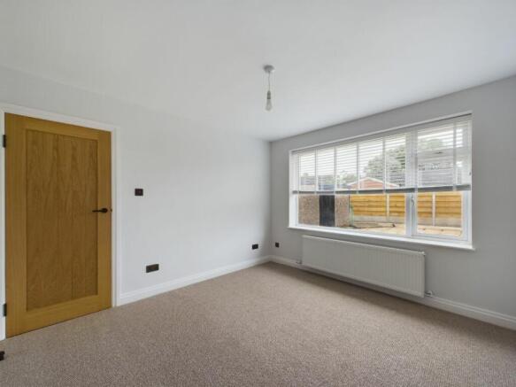 2 bed Bungalow to rent Image 11