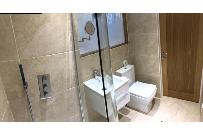 Master En-suite