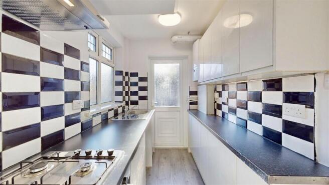 Photo 17-11-2025, 21 42 39 (1).jpg